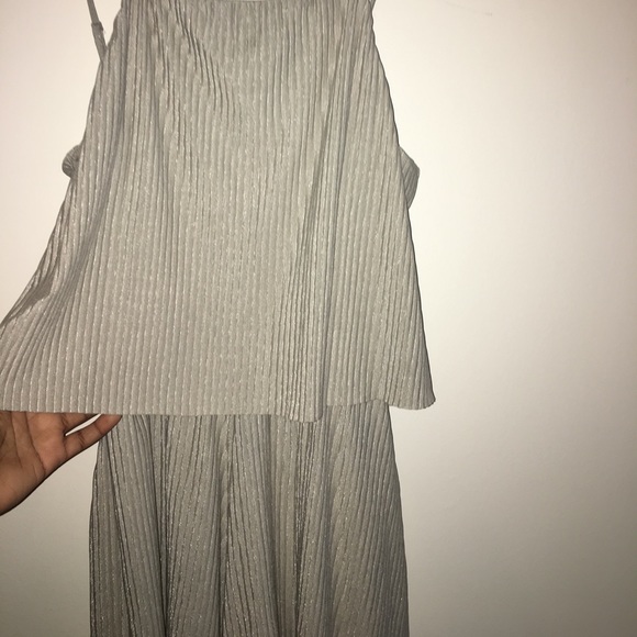 Grey Ruffle Romper - Picture 3 of 4